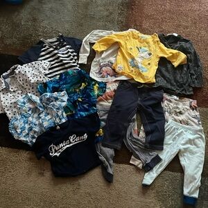 25 piece 12-18M old boy clothes bundle